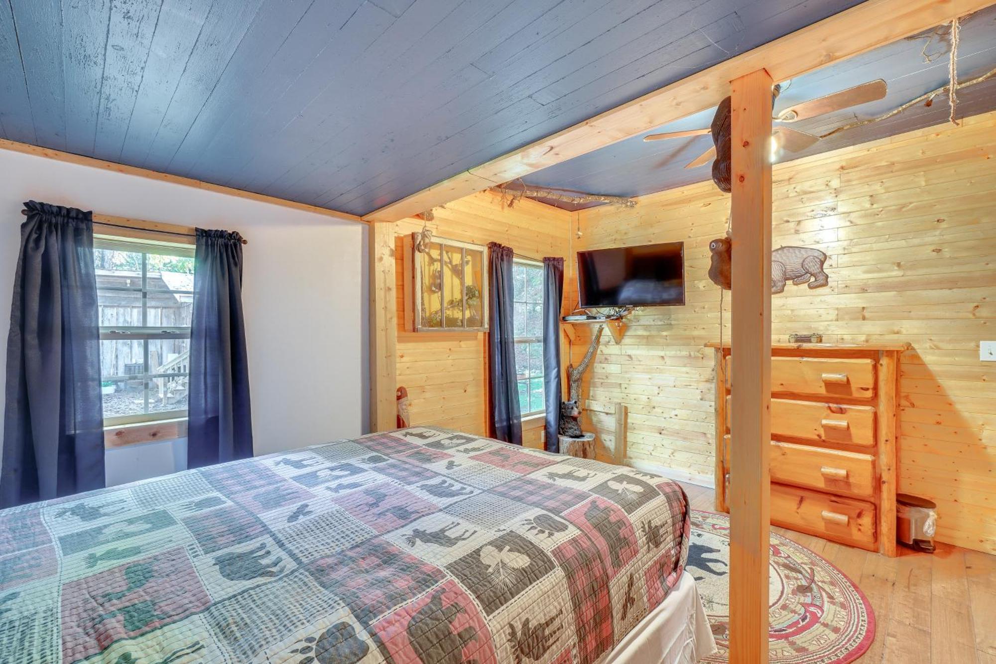 Just Fur Relaxin Sevierville Cabin With Hot Tub! Zewnętrze zdjęcie