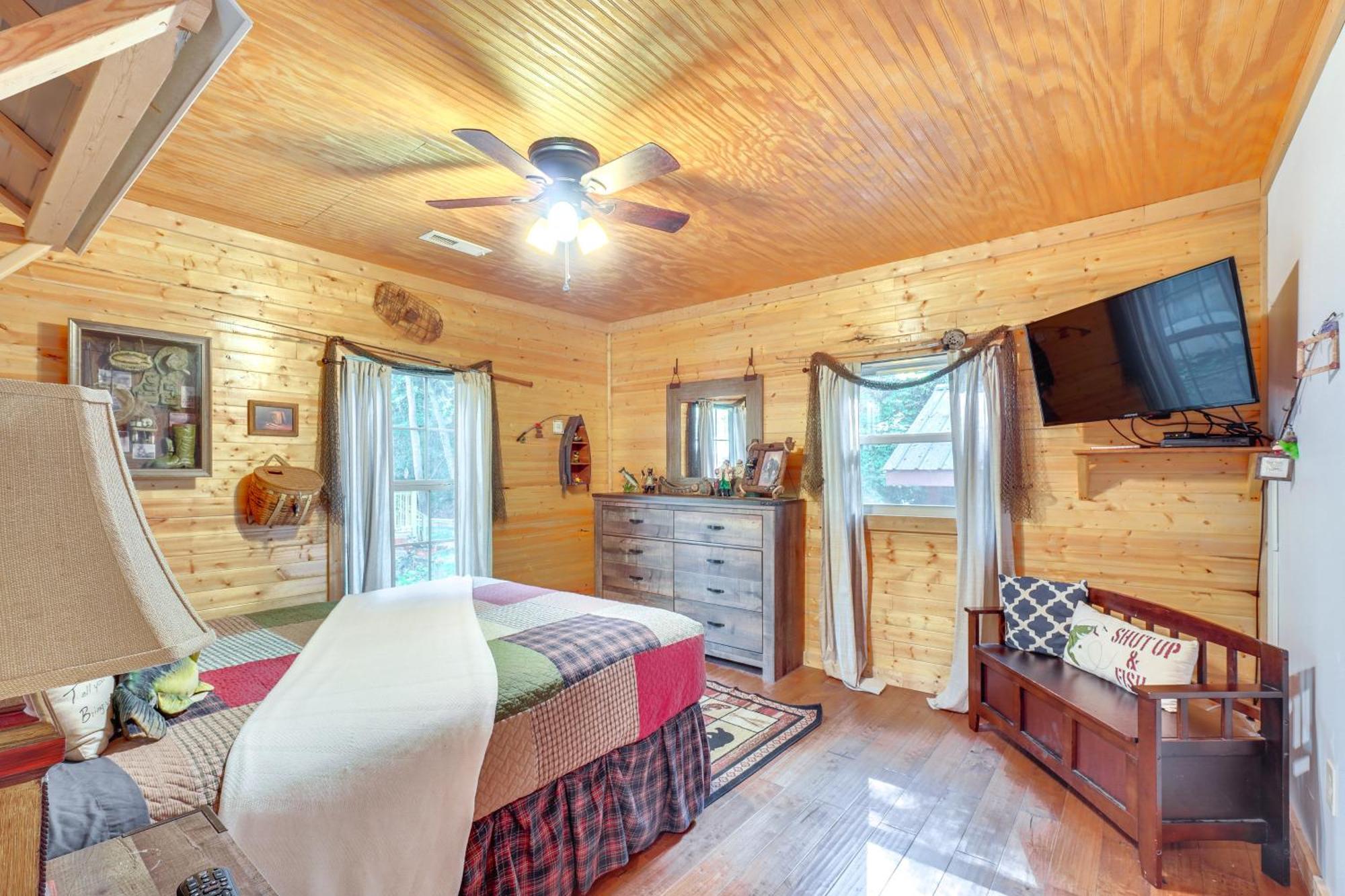 Just Fur Relaxin Sevierville Cabin With Hot Tub! Zewnętrze zdjęcie